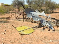 Disused windmill at Wirrda Wells